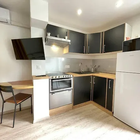 Cosy, Douillet, Proche Mer, Clim Apartment